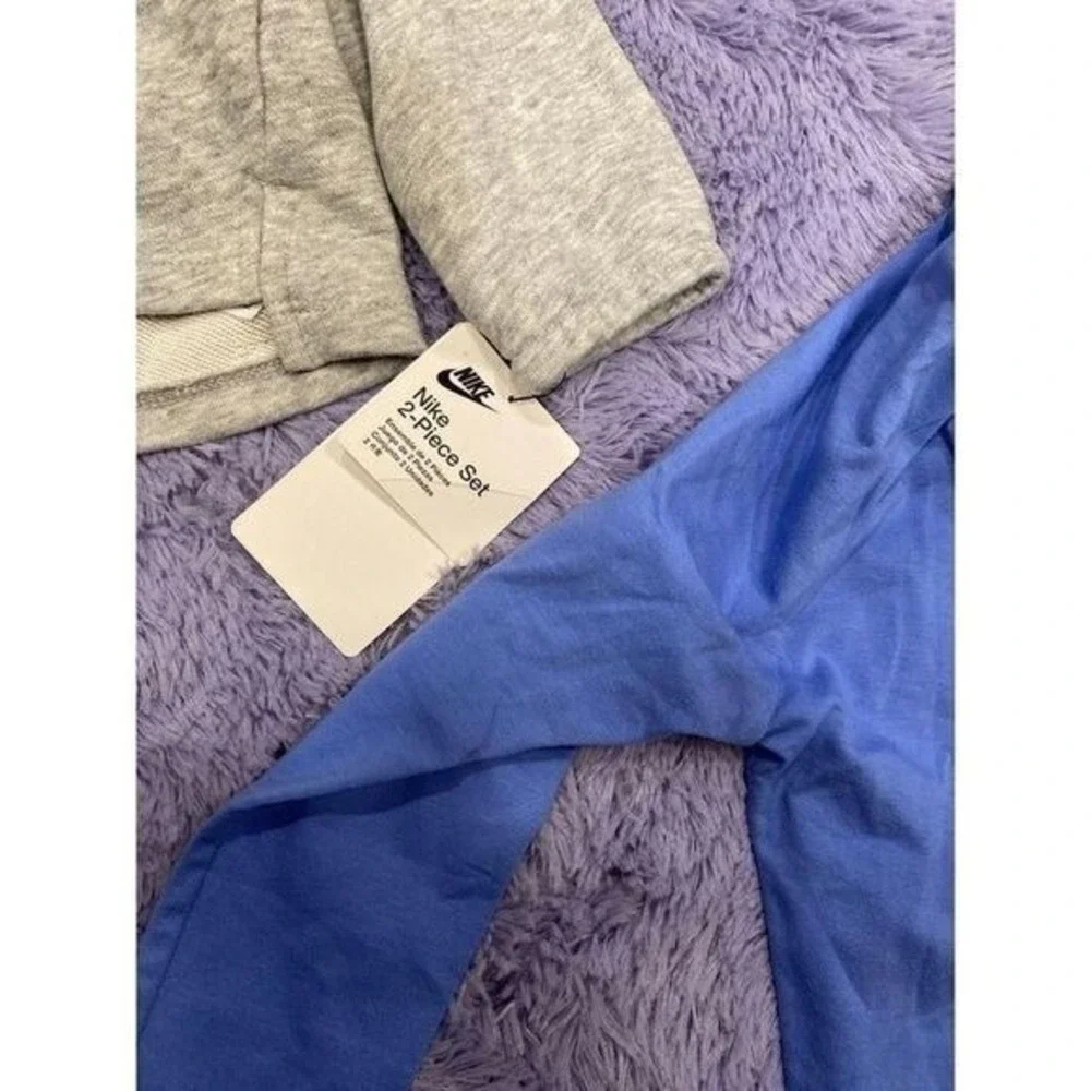 Girls Nike Outfit Size 24 months‎ cropped sweatshirt and leggings
